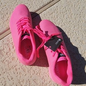 NWT NoBull W size 8.5 Bright Fuschia Trainers